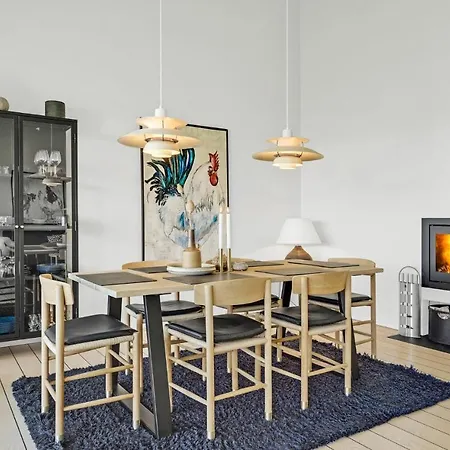 Lovely In With House Sea View